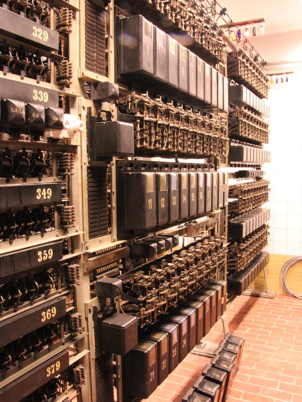  Gestellreihe S22 Bauart Autofabag, rechts I. GW Gestell, mitte LW Gestell, links VW Gestell